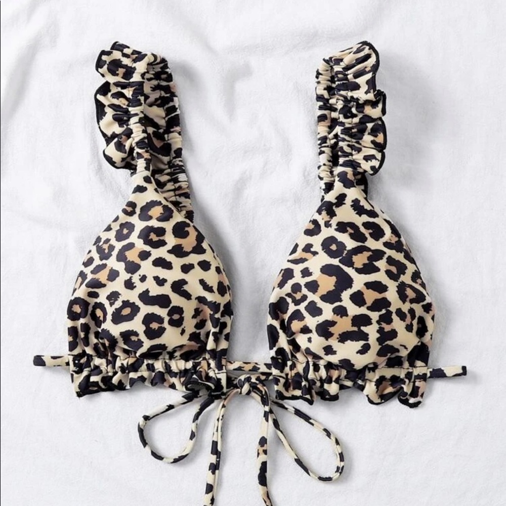 SHEIN Bikini Top. Size L